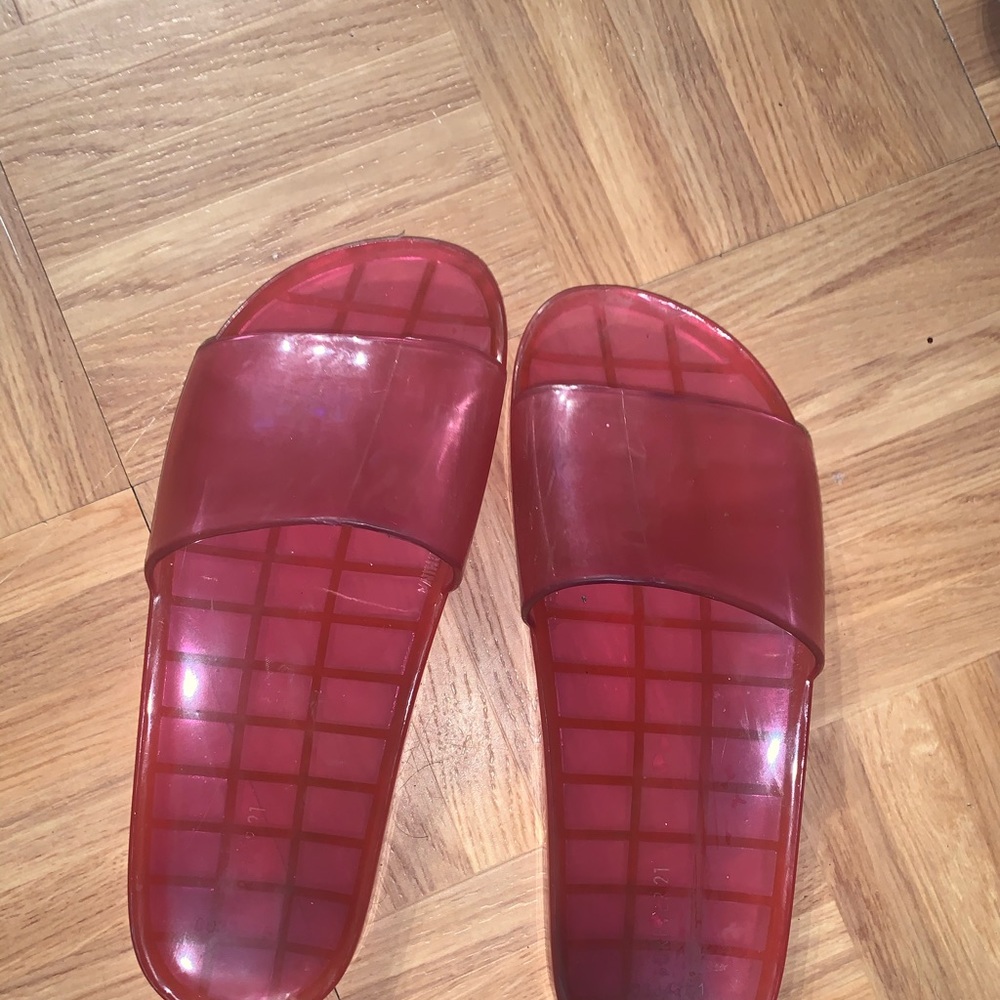 Forever 21 slides